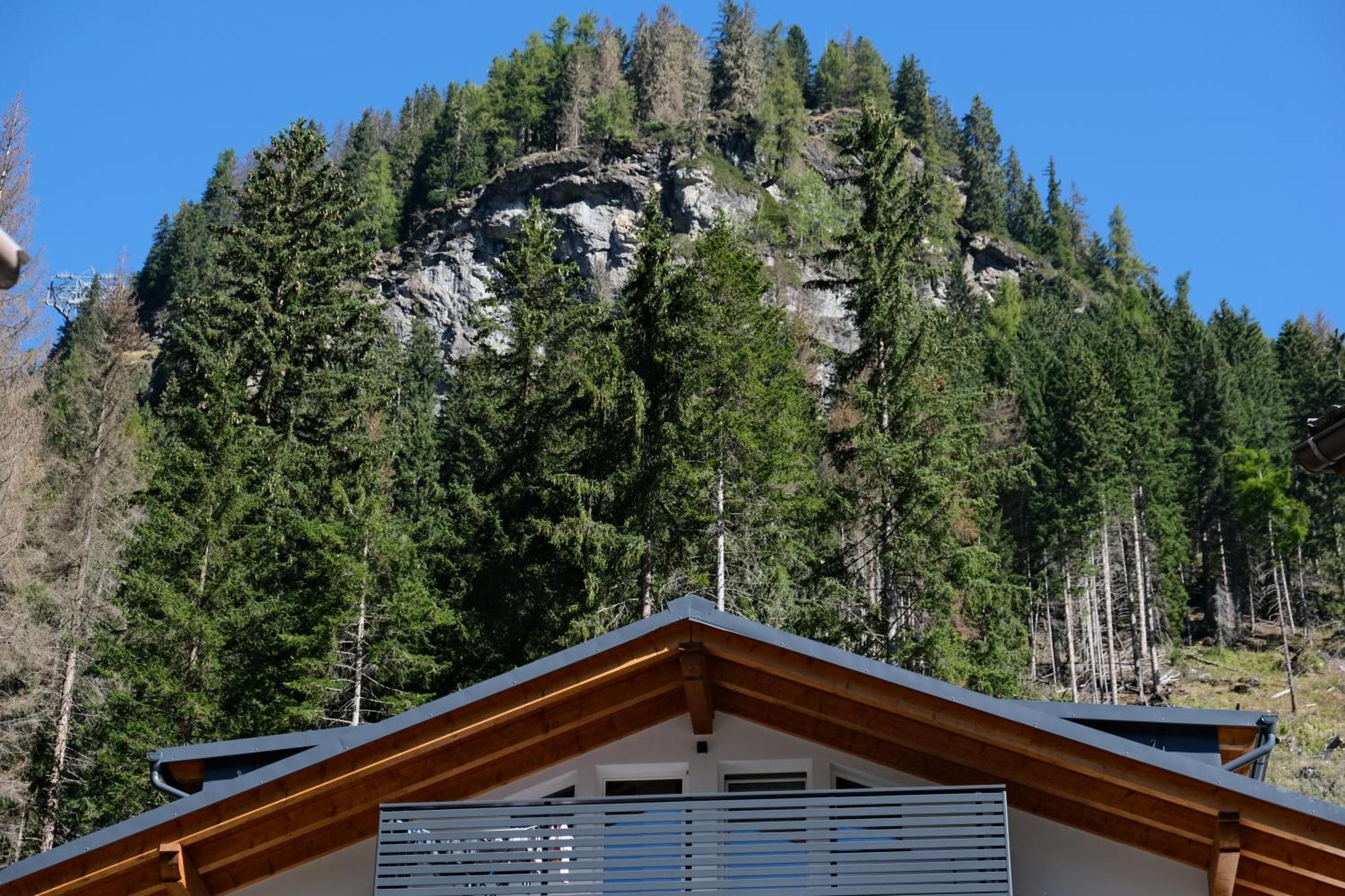 Ferienwohnung Cèsa Sot Bosch Canazei Exterior foto