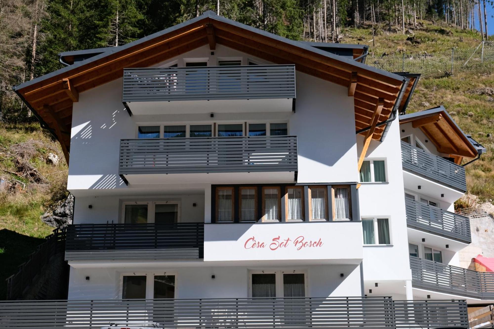 Ferienwohnung Cèsa Sot Bosch Canazei Exterior foto